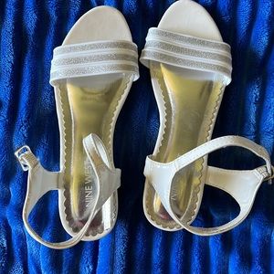 White Nine West wedges